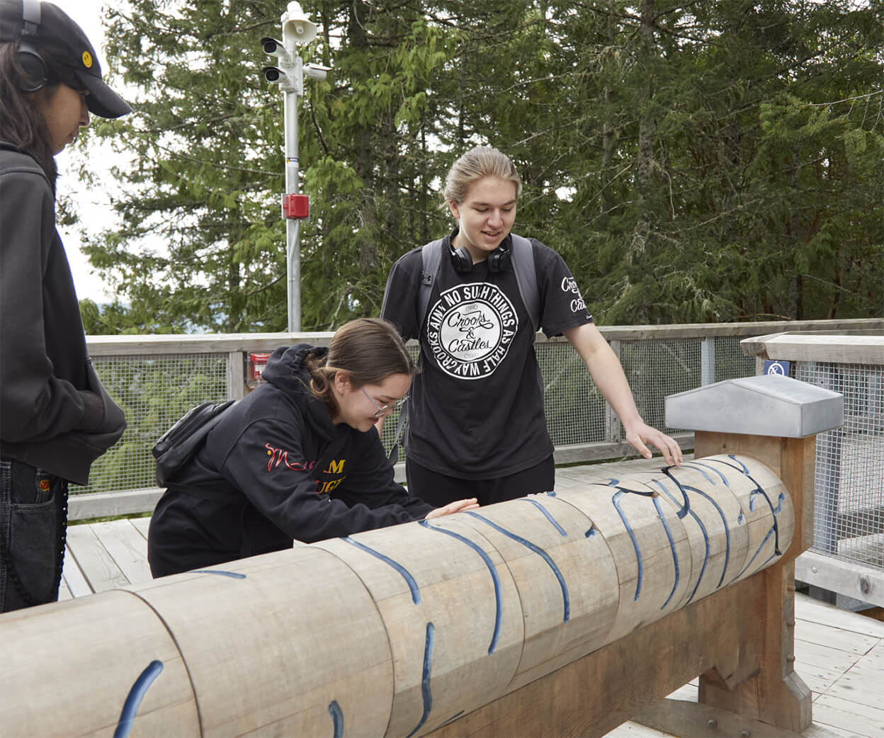 Take a hike! Youth solving a log puzzle